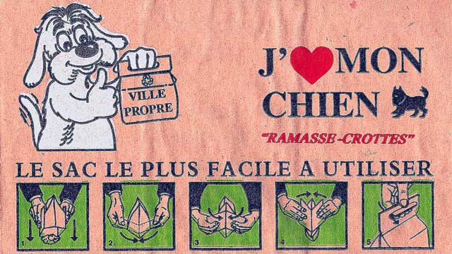 Le sac ramasse-crottes disponible à la mairie.|Jean-Paul Epinette Le sac ramasse-crottes disponible à la mairie.|Jean-Paul Epinette