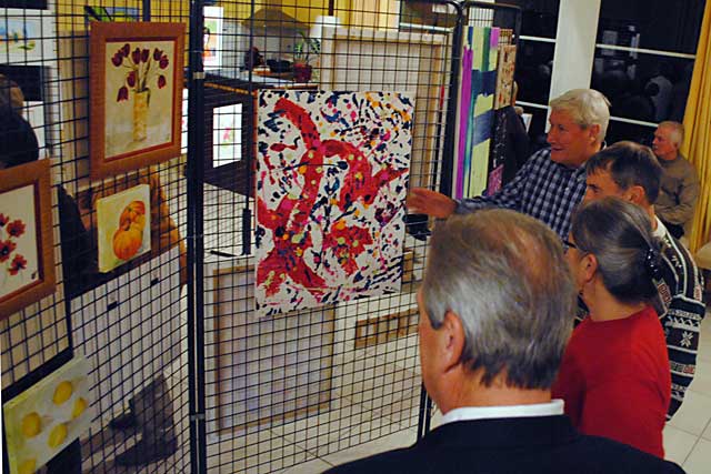 Les artistes des Sénioriales exposent.| © P.-A Epinette &#8208; iCimedia|Jean-Paul Epinette