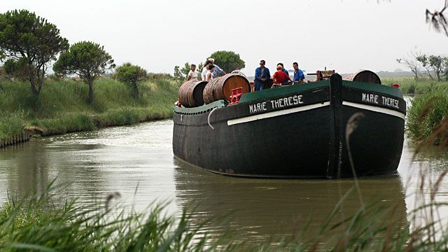 La Marie-Thérèse dernière représentante des barques de patron en bois du canal du Midi