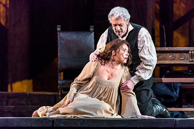 Sonya Yoncheva et Plácido Domingo dans Luisa Miller de Verdi. |Photo Met Opera New York.