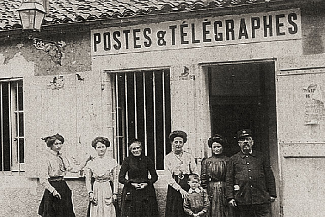 1873, le Télégraphe vient compléter l'enseigne de la Poste aux lettres. - | Mémoire de Villeréal, Droits réservés